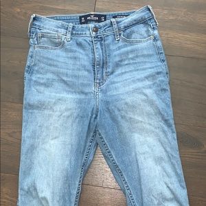 Hollister Ultra High-Rise Jeans